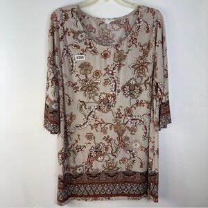 Corvia 1x blouse 3/4 sleeve 21-1/2 p2p 31 length. Great preowned condition